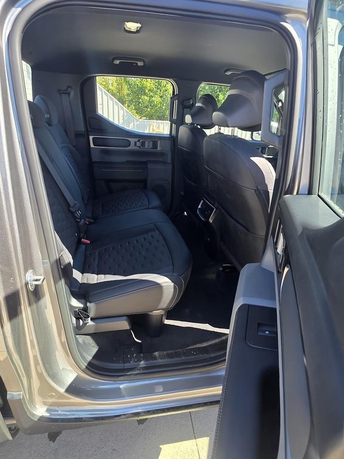 2025 Kia Tasman SX+
