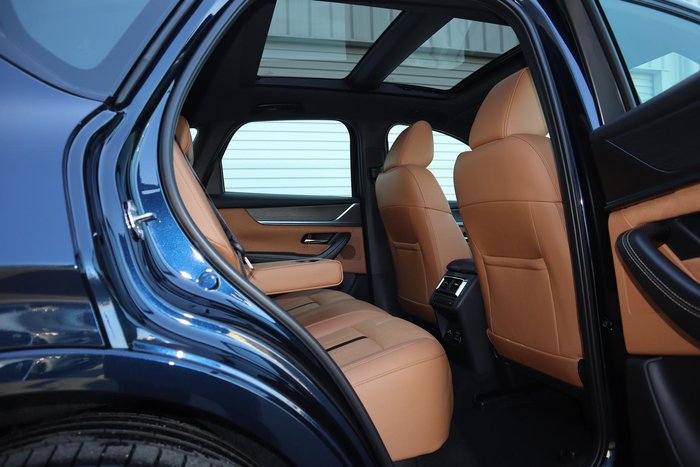 2025 Mazda CX-60 G40e Azami