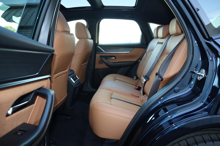 2025 Mazda CX-60 G40e Azami