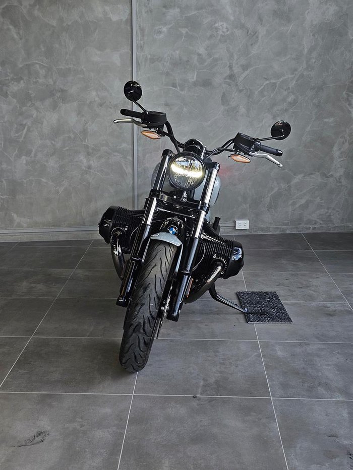 2025 BMW R 18 Blacked Out R 18 Grey