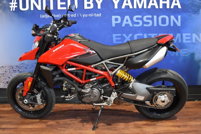 2021 Ducati HYPERMOTARD 950 (RED) Red