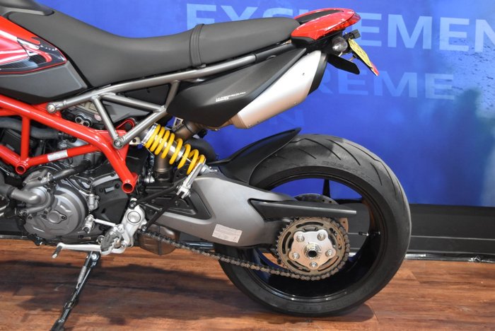 2021 Ducati HYPERMOTARD 950 (RED) Red