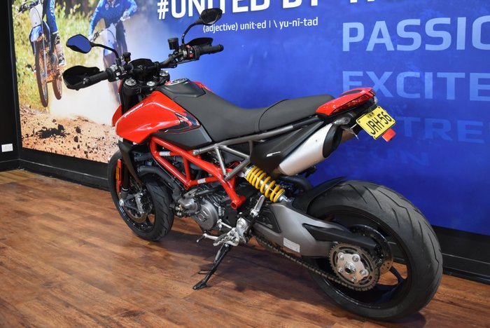 2021 Ducati HYPERMOTARD 950 (RED) Red