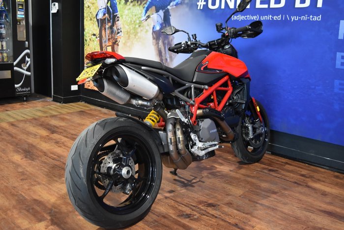 2021 Ducati HYPERMOTARD 950 (RED) Red