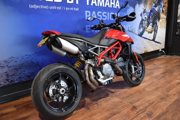 2021 Ducati HYPERMOTARD 950 (RED) Red