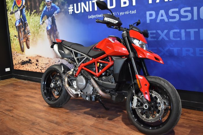 2021 Ducati HYPERMOTARD 950 (RED) Red