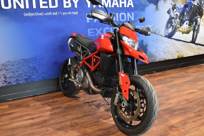 2021 Ducati HYPERMOTARD 950 (RED) Red