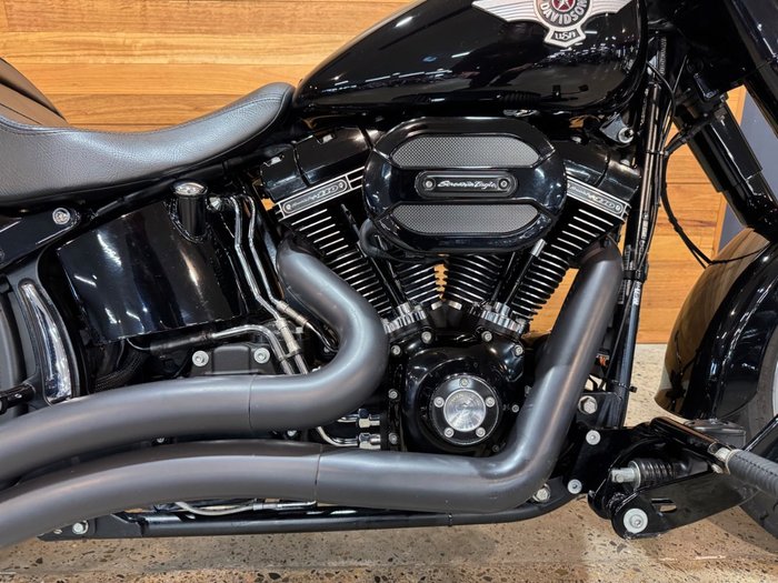 2017 Harley-davidson FLSTFBS FAT BOY S Black
