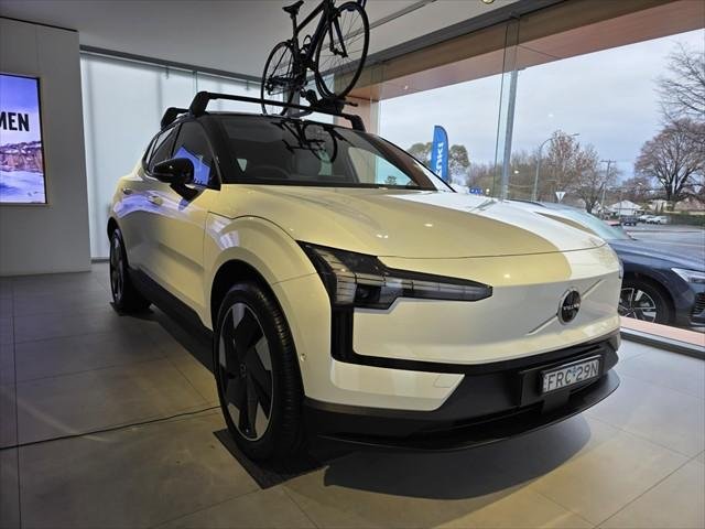2024 Volvo EX30 Single Motor Extended Range Ultra