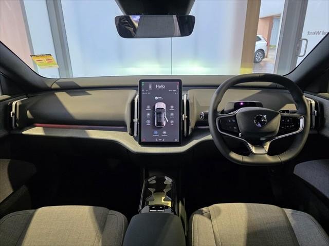 2024 Volvo EX30 Single Motor Extended Range Ultra