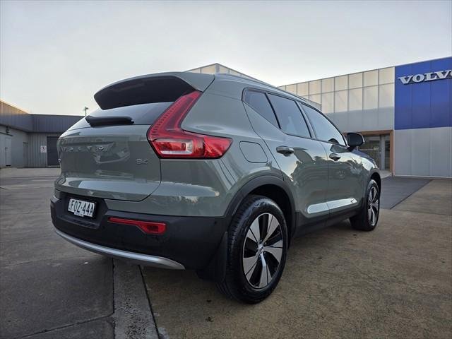 2025 Volvo XC40 Plus B4