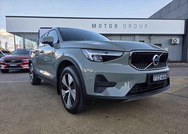 2025 Volvo XC40