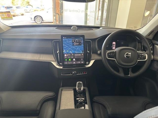 2025 Volvo XC90 Ultra B5 Bright