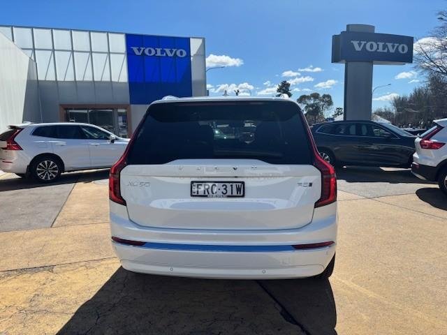 2025 Volvo XC90 Plus B5 Bright