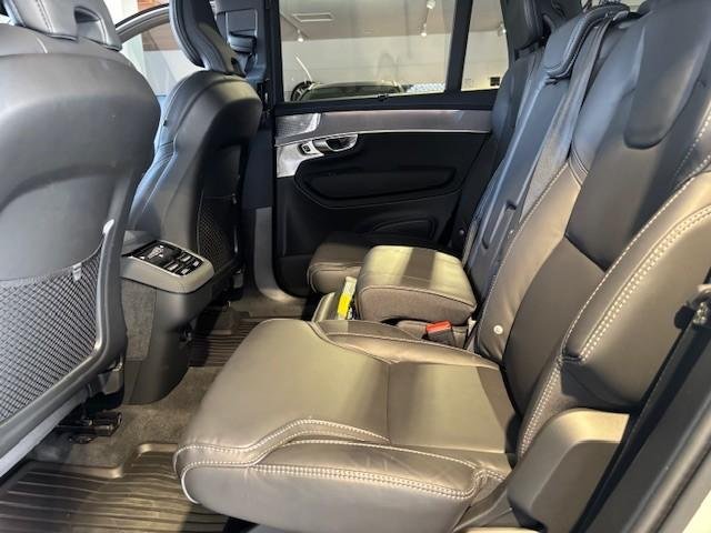 2025 Volvo XC90 Ultra B5 Bright