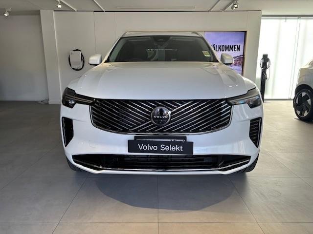 2025 Volvo XC90 Ultra B5 Bright