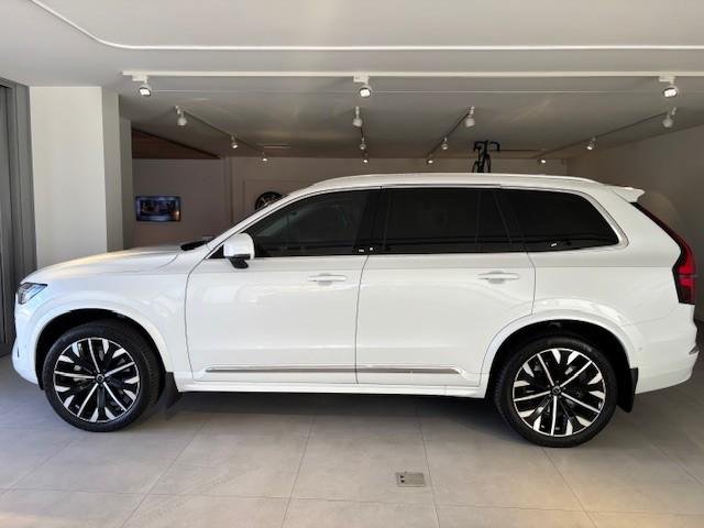 2025 Volvo XC90 Ultra B5 Bright
