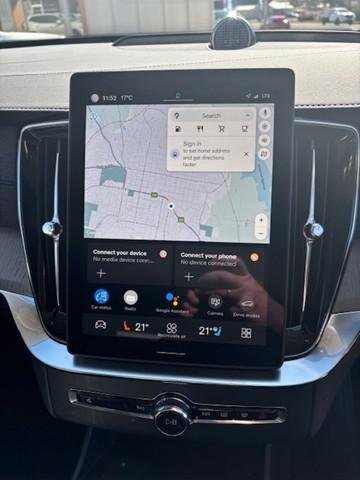 2025 Volvo XC90 Plus B5 Bright