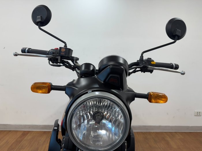 2022 Royal Enfield SCRAM 411 - MID E5 BLAZING BLACK