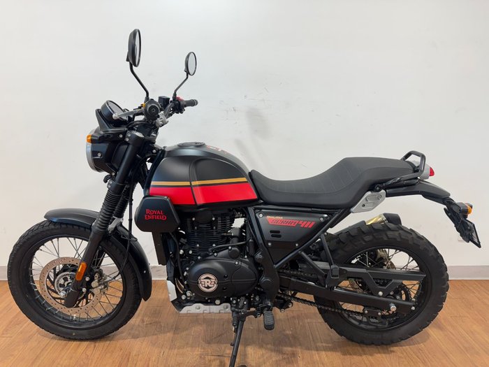 2022 Royal Enfield SCRAM 411 - MID E5 BLAZING BLACK