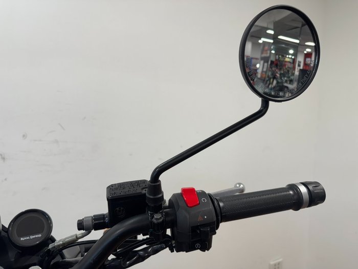 2022 Royal Enfield SCRAM 411 - MID E5 BLAZING BLACK