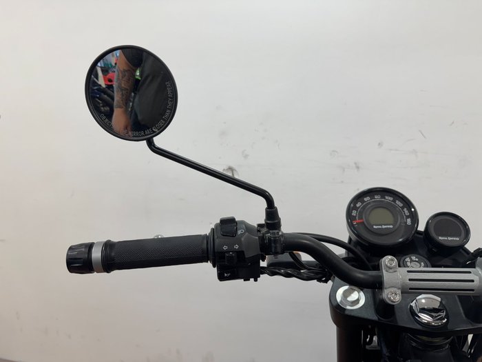 2022 Royal Enfield SCRAM 411 - MID E5 BLAZING BLACK