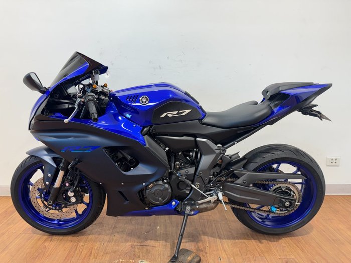 2022 Yamaha YZF-R7LA BLUE