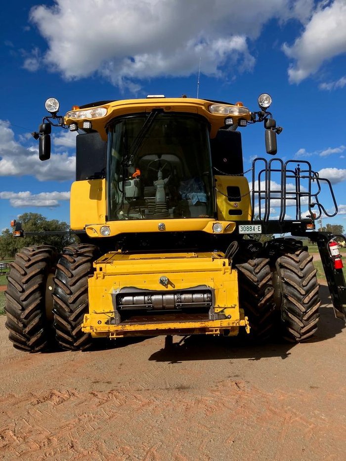 2014 New Holland Cr 8090 YELLOW