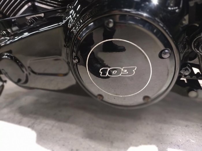 2016 Harley-Davidson Breakout 103 (FXSB) Softail Black
