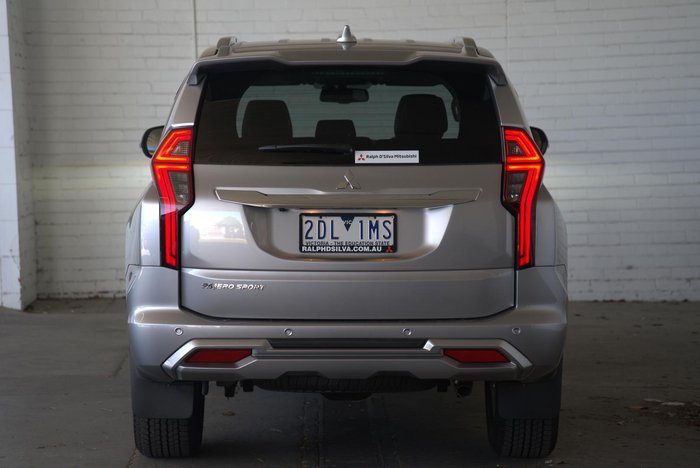 2024 Mitsubishi Pajero Sport GLS