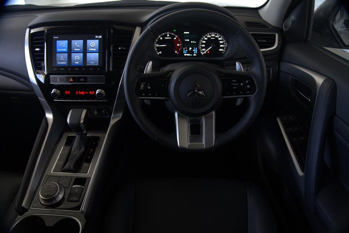 2024 Mitsubishi Pajero Sport GLS