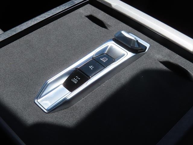 2025 LDV Terron 9 Origin