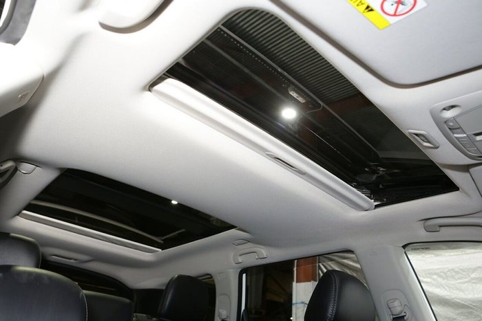 2019 Nissan Pathfinder ST-L