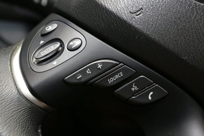 2019 Nissan Pathfinder ST-L