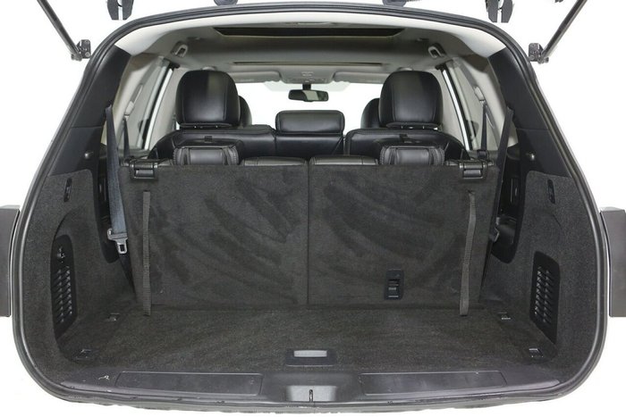 2019 Nissan Pathfinder ST-L