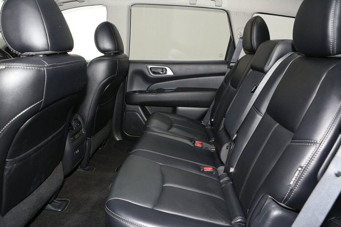 2019 Nissan Pathfinder ST-L