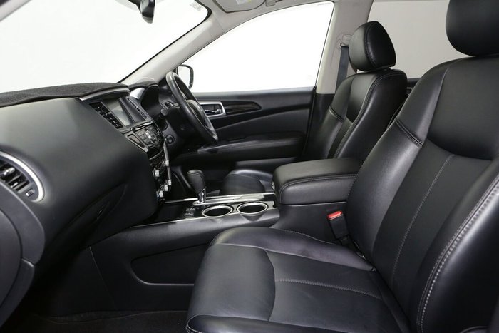 2019 Nissan Pathfinder ST-L