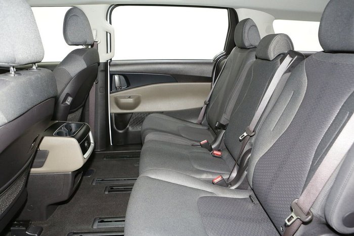 2024 Kia Carnival S