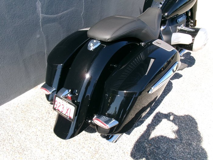 2022 BMW Motorrad R 18 BLACK STORM METALLIC