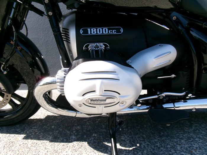 2022 BMW Motorrad R 18 BLACK STORM METALLIC