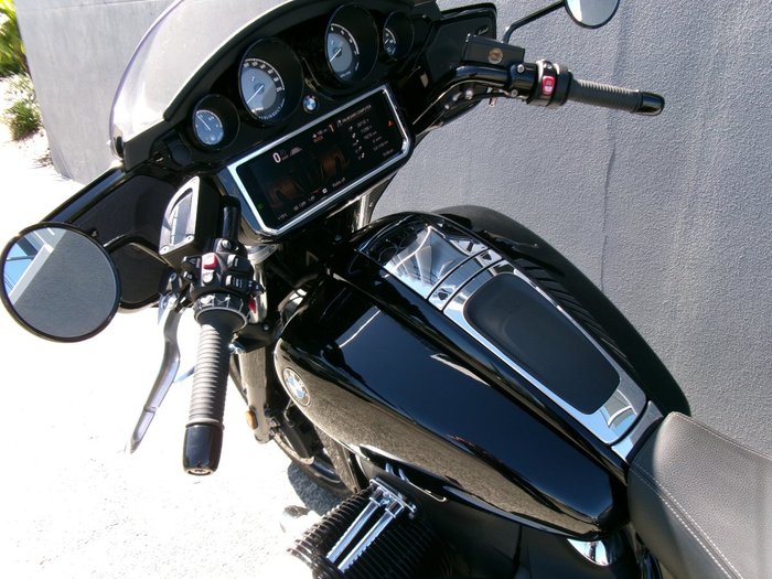 2022 BMW Motorrad R 18 BLACK STORM METALLIC