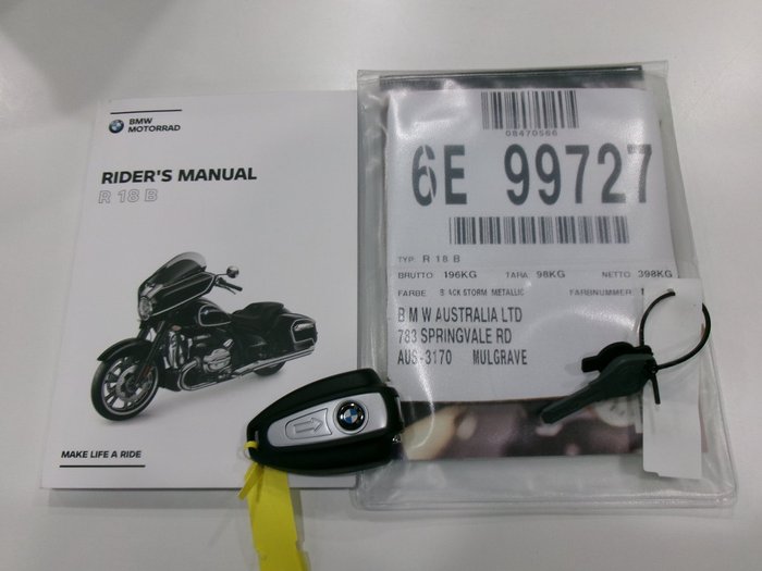 2022 BMW Motorrad R 18 BLACK STORM METALLIC