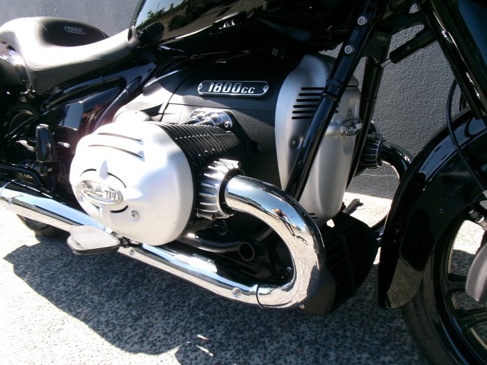 2022 BMW Motorrad R 18 BLACK STORM METALLIC