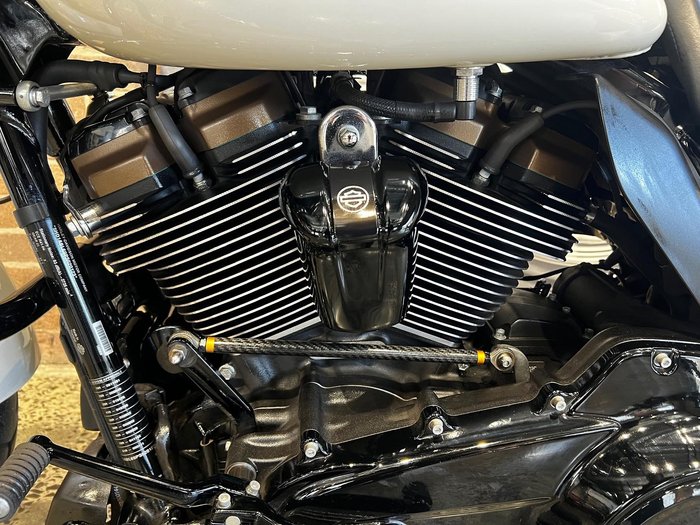 2023 Harley-Davidson Street Glide ST 117 (FLHXST) Touring White