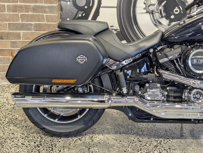 2019 Harley-Davidson Sport Glide 107 (FLSB) Softail Blue