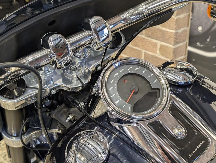2019 Harley-Davidson Sport Glide 107 (FLSB) Softail Blue