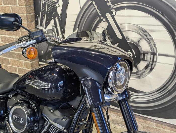 2019 Harley-Davidson Sport Glide 107 (FLSB) Softail Blue