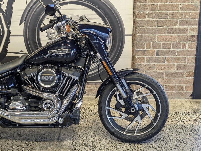 2019 Harley-Davidson Sport Glide 107 (FLSB) Softail Blue