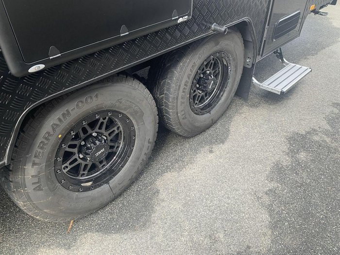 2025 Supreme 2000_R_K1e1_T Classic Tourer 20'