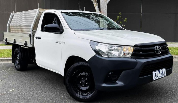 2016 Toyota Hilux Workmate TGN121R 4x2 Glacier White